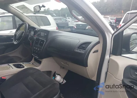 2015 Dodge Grand Caravan Sxt z USA, uszkodzony, nr VIN 2C4RDGCG1FR509381